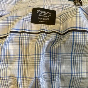 Long sleeve Nordstrom Mens Shop Tech Smart Blue check long sleeve shirt